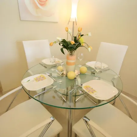 2 Bedroom Cozy Apartment In Benalmadena Costa Extérieur photo