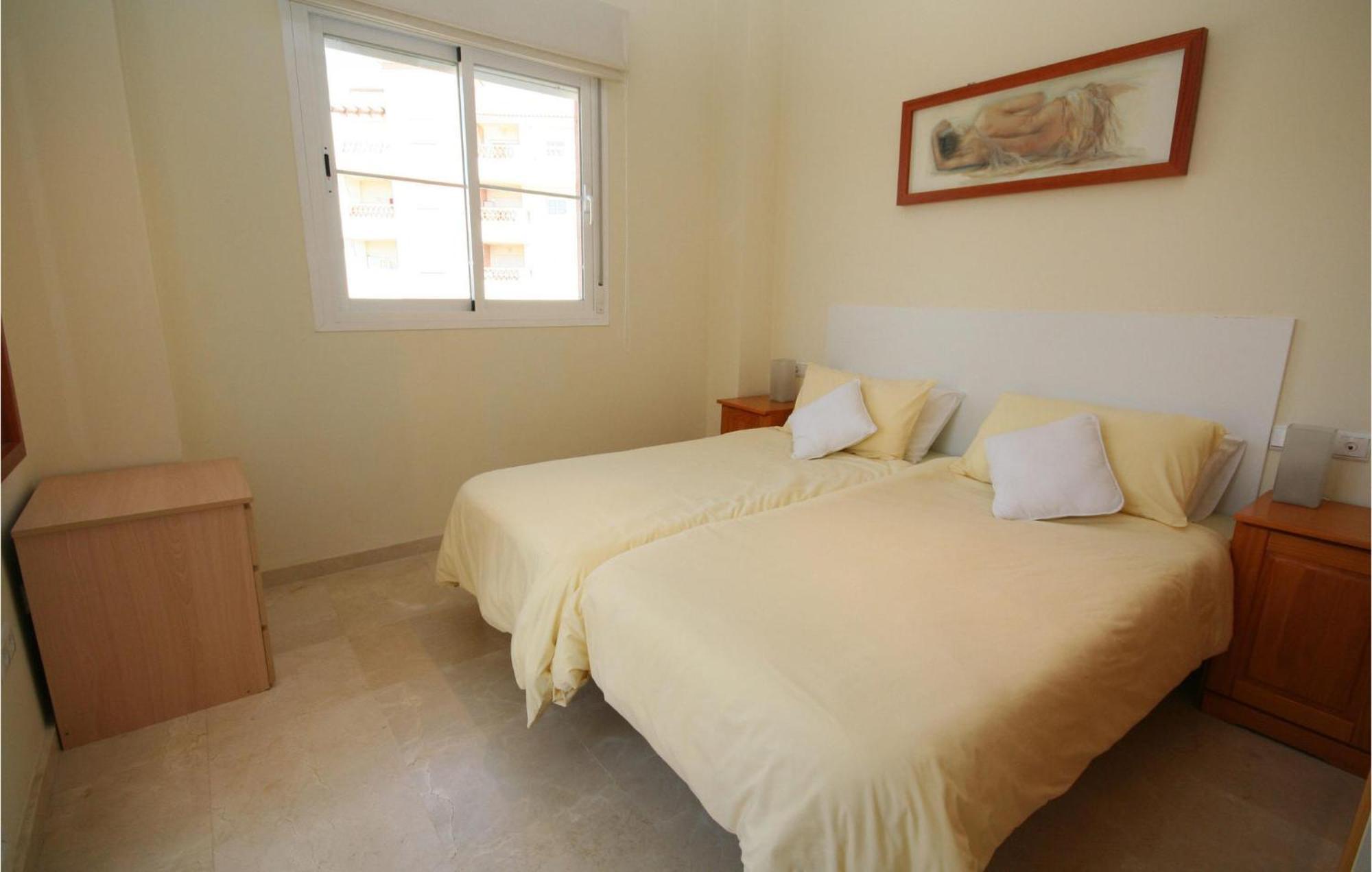 2 Bedroom Cozy In Costa Appartement *